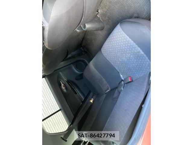 Toyota IST 2007-09 8412969-11