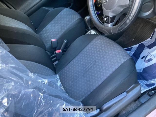 Toyota IST 2007-09 8412969-16