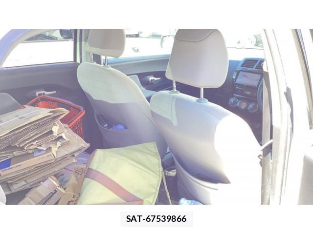 Toyota IST 2008-07 8666289-11