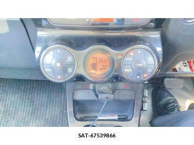 Toyota IST 2008-07 8666289-14