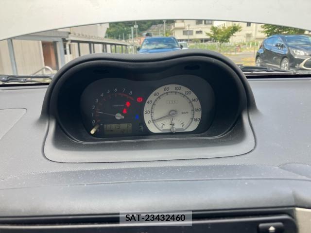 Toyota IST 2002-05 8880186-24