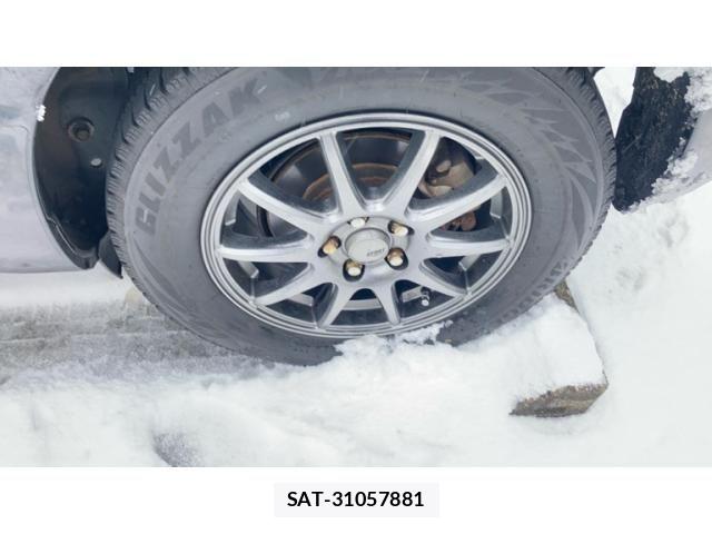 Toyota IST 2015-09 7058955-9