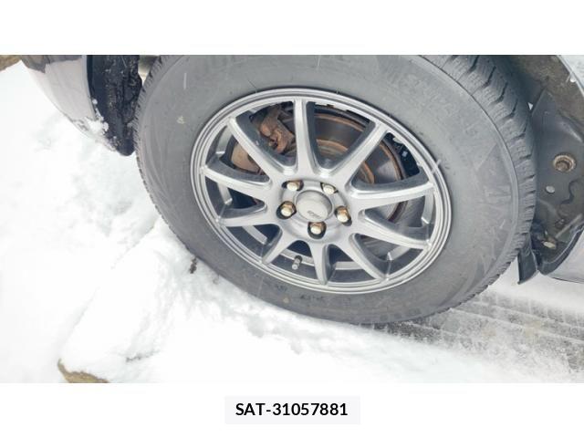 Toyota IST 2015-09 7058955-10