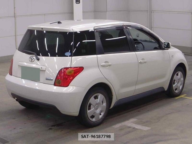 Toyota  2005-02 7349926-1