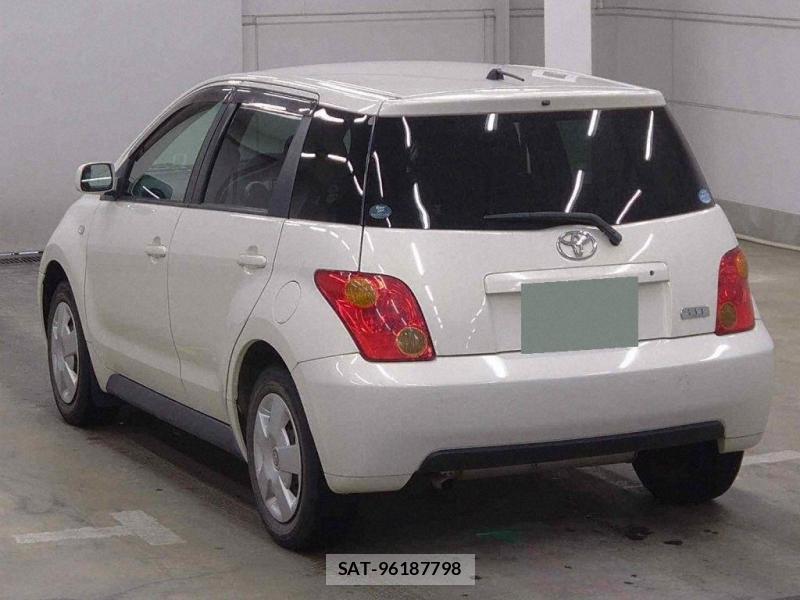 Toyota  2005-02 7349926-2