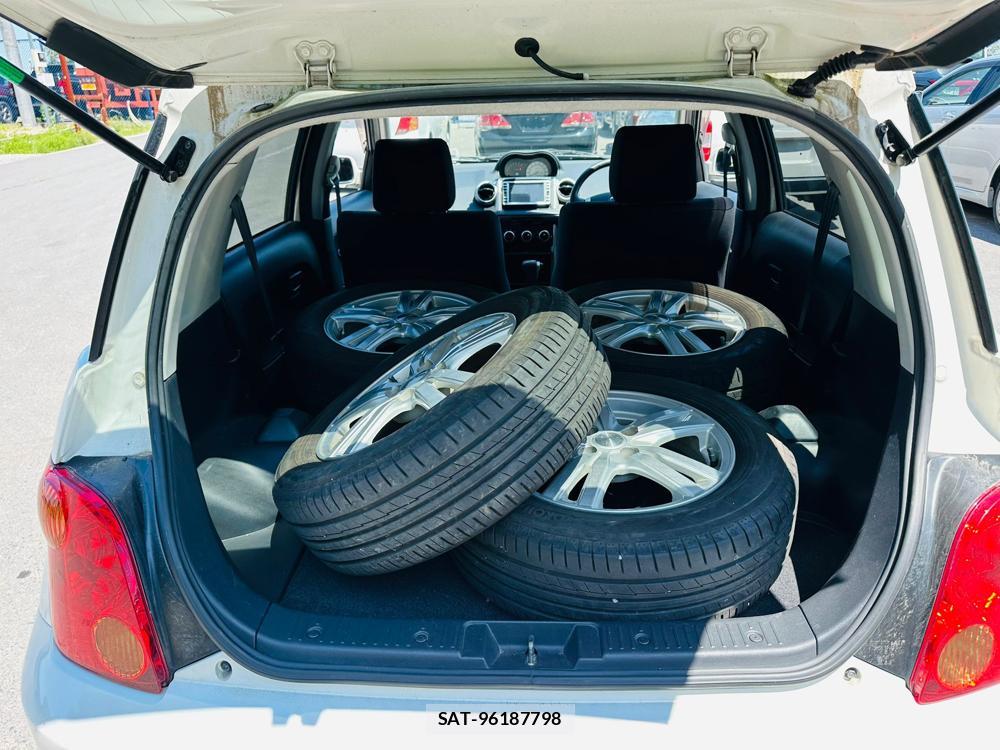 Toyota IST 2005-02 7349926-25
