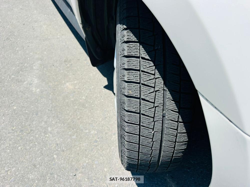 Toyota IST 2005-02 7349926-32