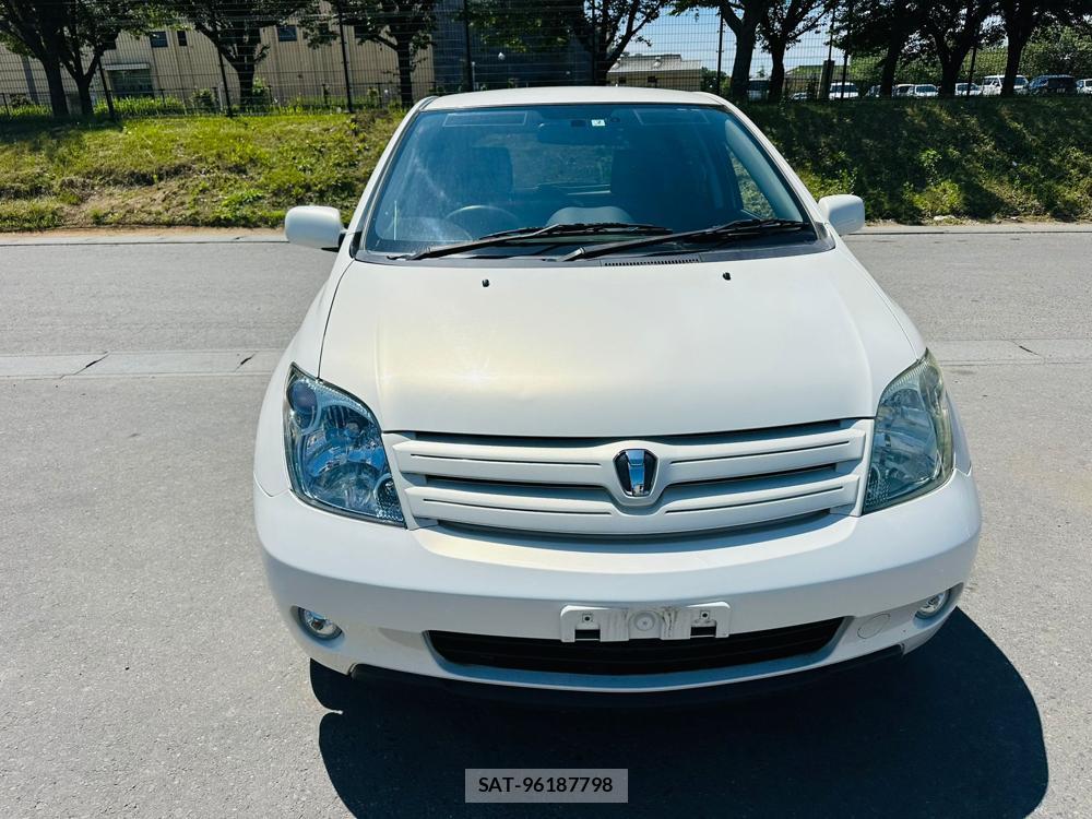 Toyota IST 2005-02 7349926-7