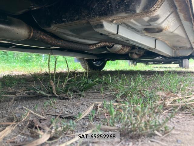 Toyota IST 2002-10 8627217-11