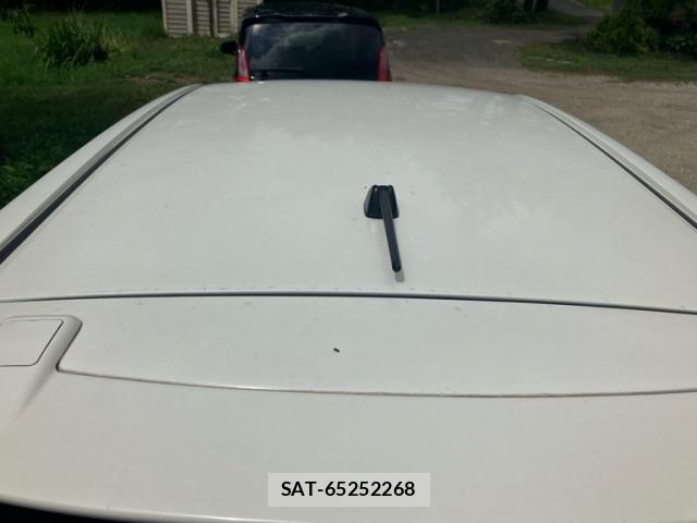 Toyota IST 2002-10 8627217-14