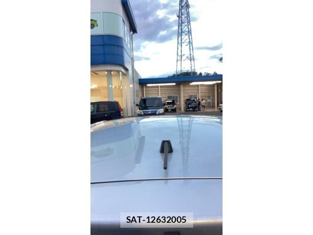 Toyota IST 2004-10 8829584-12