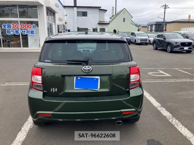 Toyota IST 2012-01 8880188-1