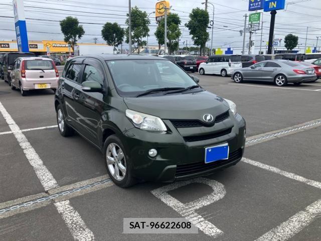 Toyota IST 2012-01 8880188-2