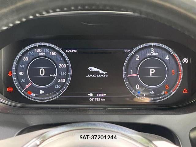 Jaguar E-PACE 2018-05 517697-14