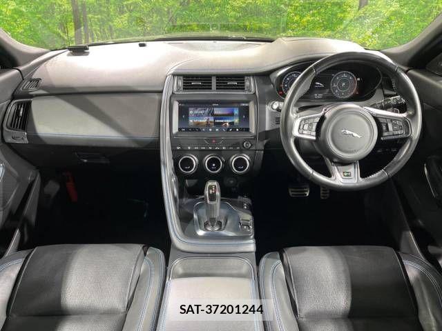 Jaguar E-PACE 2018-05 517697-1