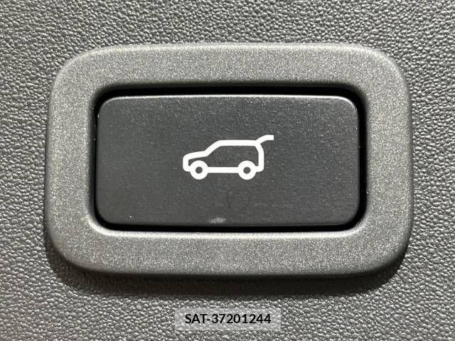 Jaguar E-PACE 2018-05 517697-8