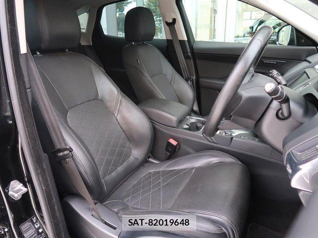 Jaguar E-PACE 2018-07 1412904-15