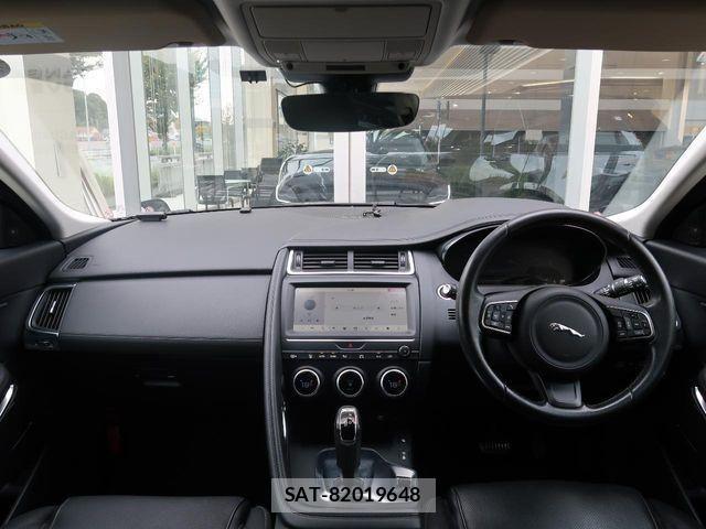 Jaguar E-PACE 2018-07 1412904-1