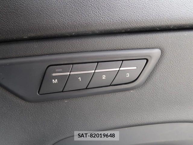 Jaguar E-PACE 2018-07 1412904-5