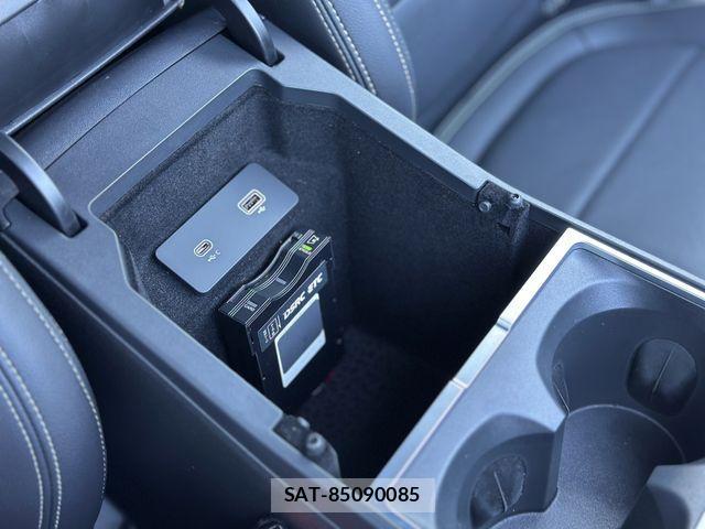Jaguar E-PACE 2024-12 1472955-10