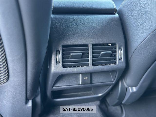 Jaguar E-PACE 2024-12 1472955-18