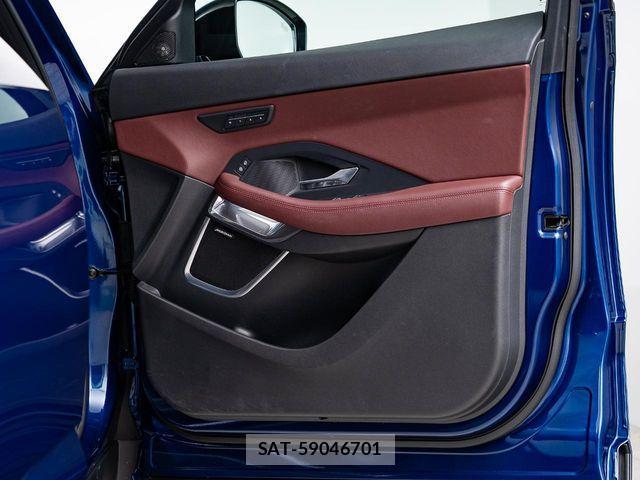 Jaguar E-PACE 2023-06 4325354-18