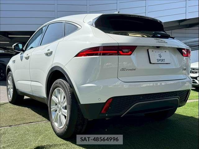 Jaguar E-PACE 2020-07 4421294-16