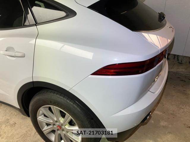 Jaguar E-PACE 2018-06 4421295-5