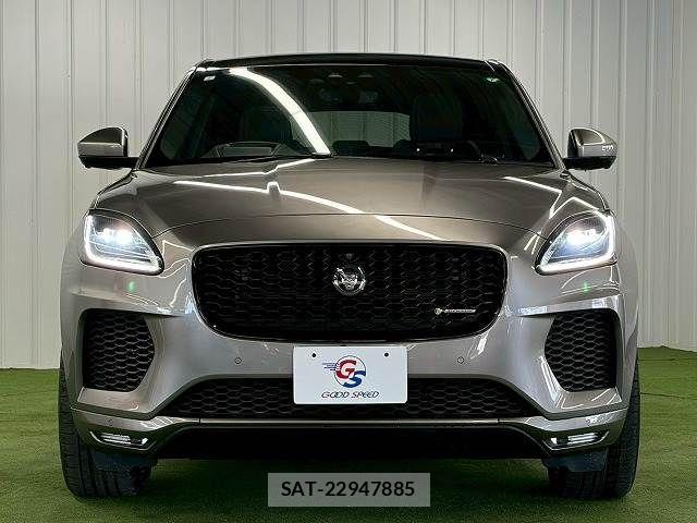 Jaguar E-PACE 2019-02 4754402-12