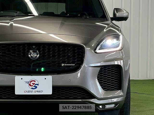 Jaguar E-PACE 2019-02 4754402-19