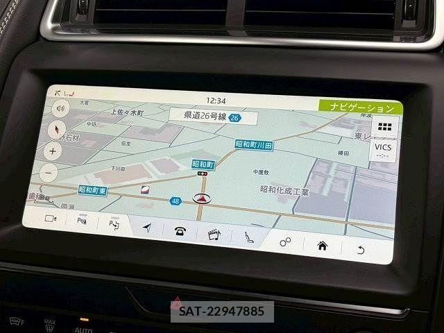 Jaguar E-PACE 2019-02 4754402-4