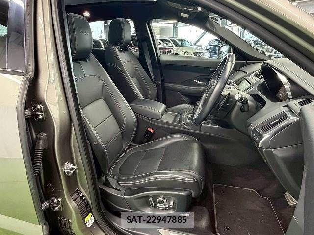 Jaguar E-PACE 2019-02 4754402-6