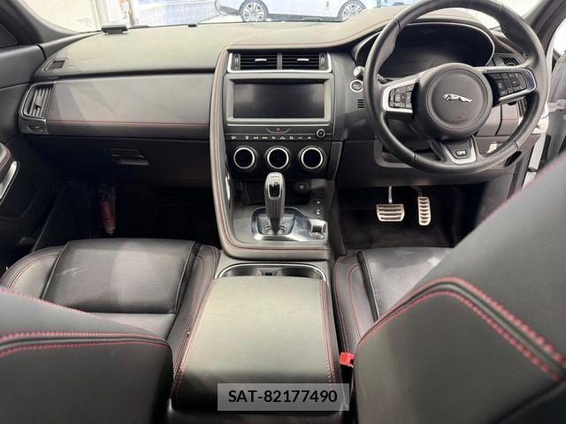 Jaguar E-PACE 2021-02 5869727-1