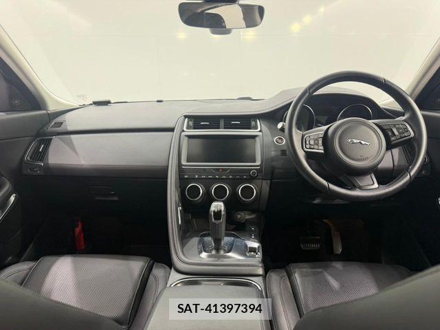 Jaguar E-PACE 2018-05 6498657-1