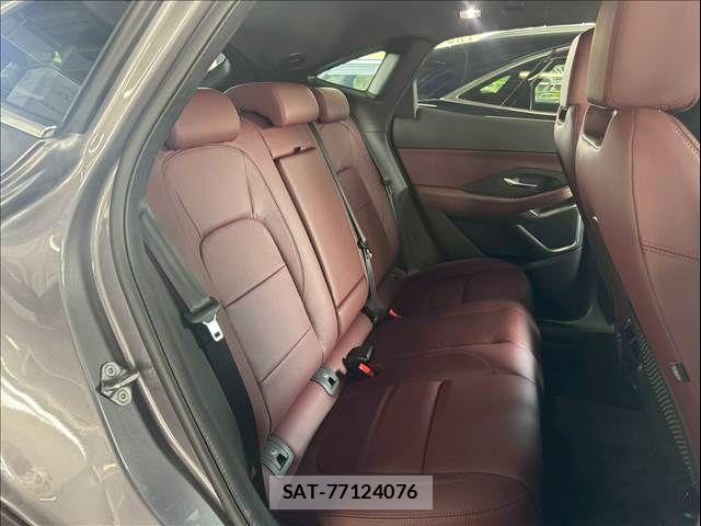 Jaguar E-PACE 2022-01 6815366-6