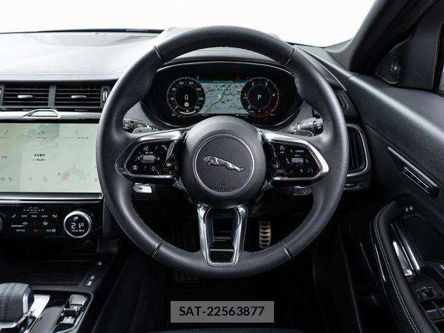 Jaguar E-PACE 2025-03 6906799-17