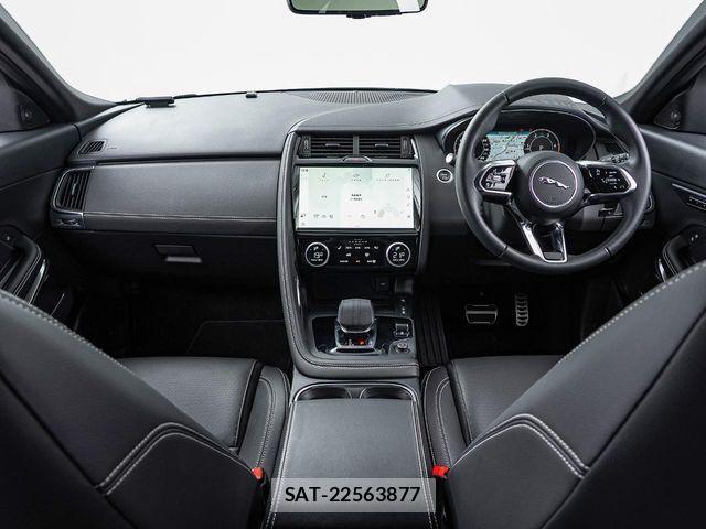 Jaguar E-PACE 2025-03 6906799-1