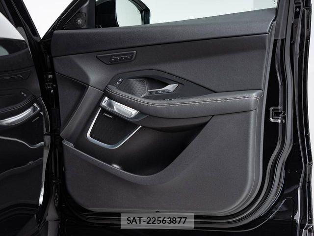 Jaguar E-PACE 2025-03 6906799-6