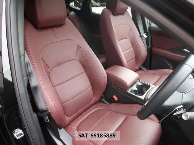 Jaguar E-PACE 2025-03 7058958-12