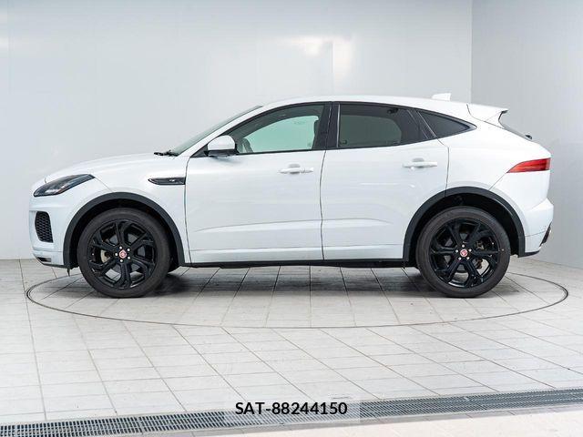 Jaguar E-PACE 2019-07 7219990-11