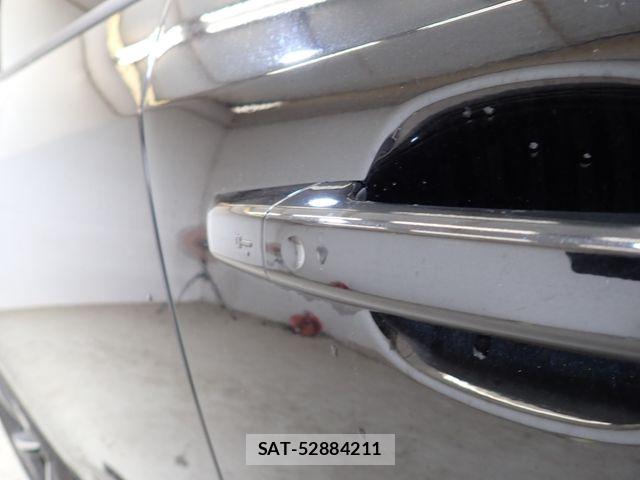 Jaguar E-PACE 2022-05 7220001-10