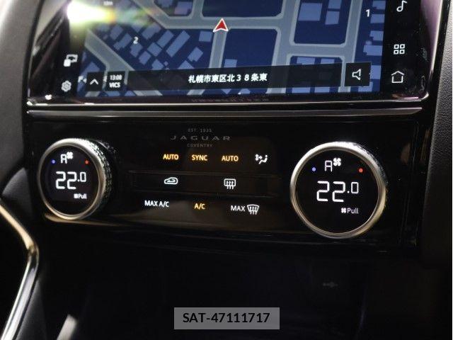 Jaguar E-PACE 2022-03 7219991-23