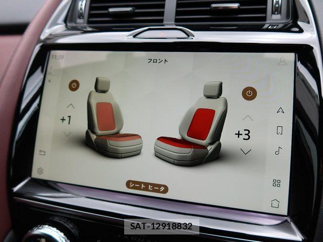 Jaguar E-PACE 2022-08 7219994-9