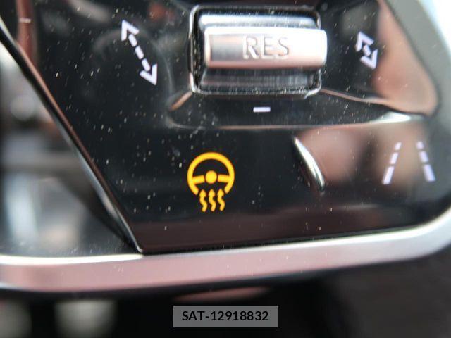 Jaguar E-PACE 2022-08 7219994-12