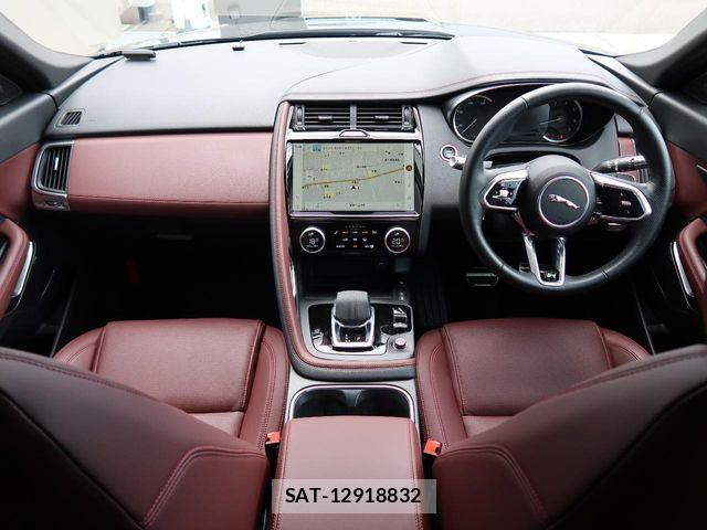 Jaguar E-PACE 2022-08 7219994-1