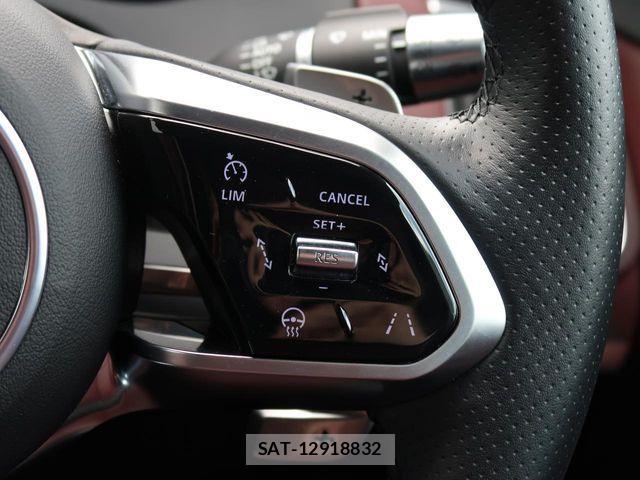 Jaguar E-PACE 2022-08 7219994-4