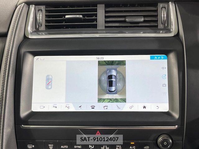 Jaguar E-PACE 2018-03 7272086-10