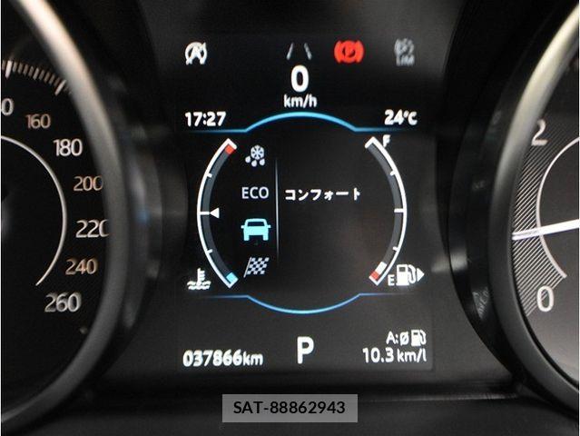 Jaguar E-PACE 2018-10 7272088-26