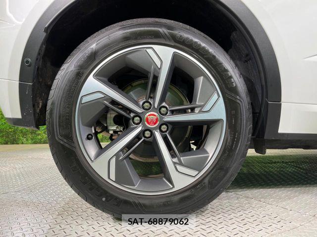Jaguar E-PACE 2023-03 7272085-9