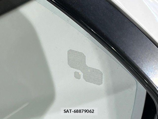 Jaguar E-PACE 2023-03 7272085-10